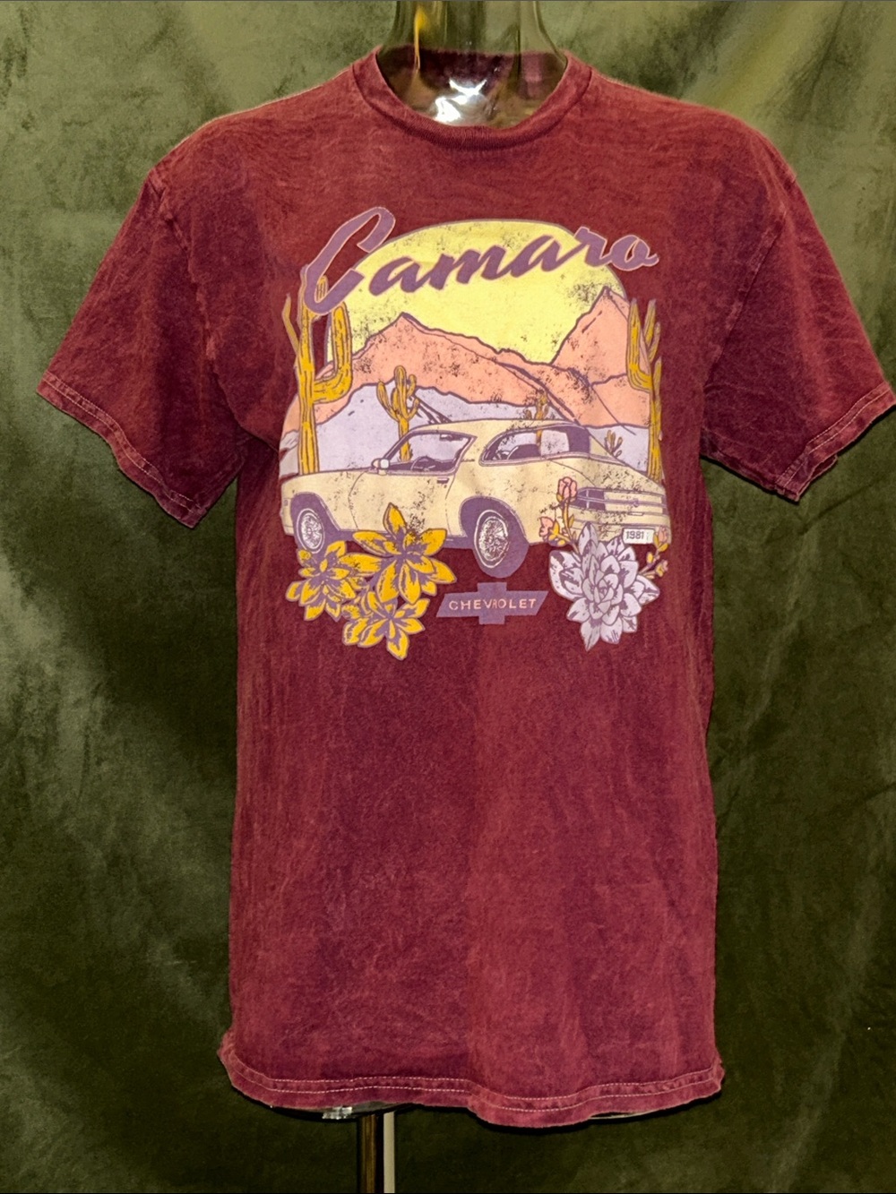 Camaro Graphic Short Sleeve Tee in Maroon